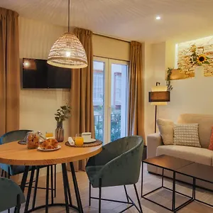 Magna Aparthotel Siviglia